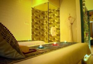 Body Massage and Spa and salon in Pune 15